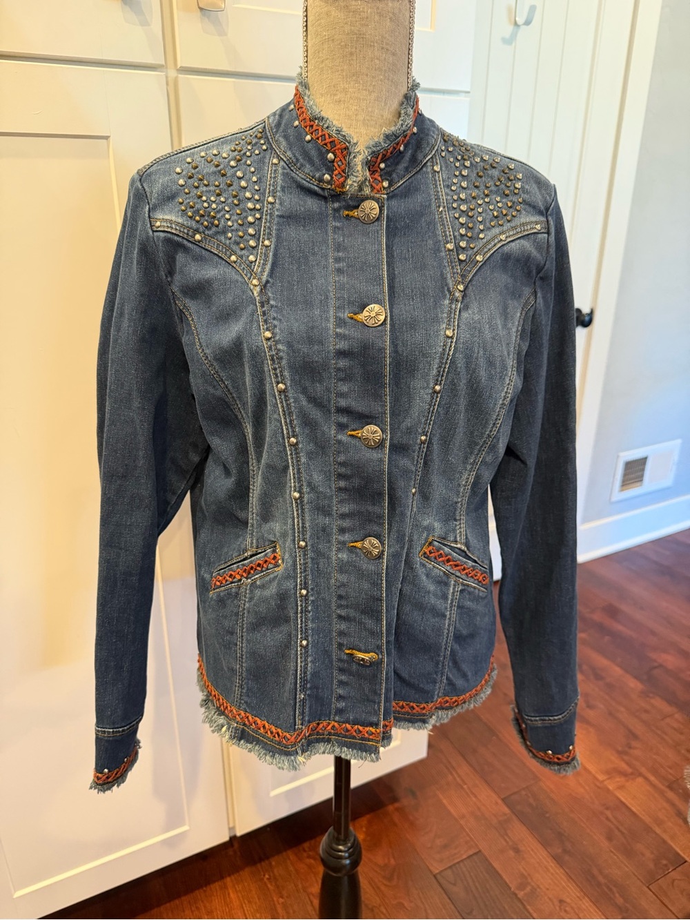 Reba Women’s XL Studded Denim Jacket Western Boho Fringe Trim